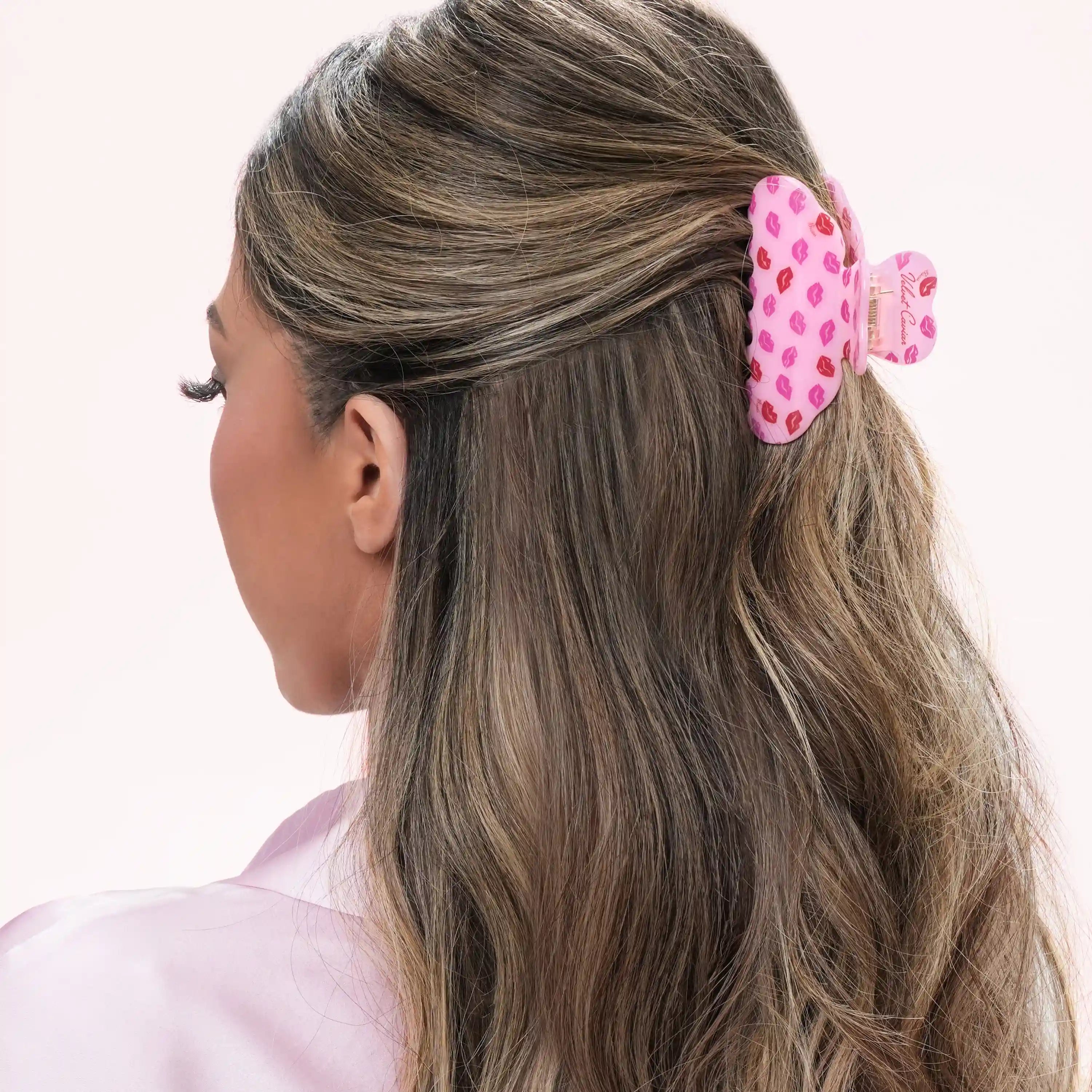Kiss Kiss Crystal Hair Clip