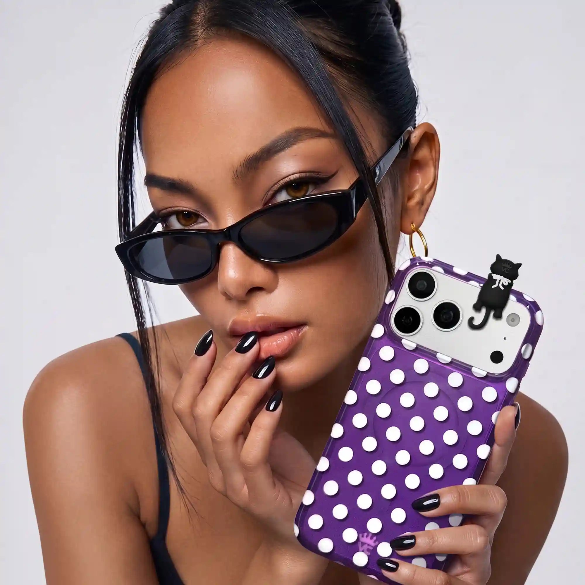 Lucky Kitten Phone Hugger